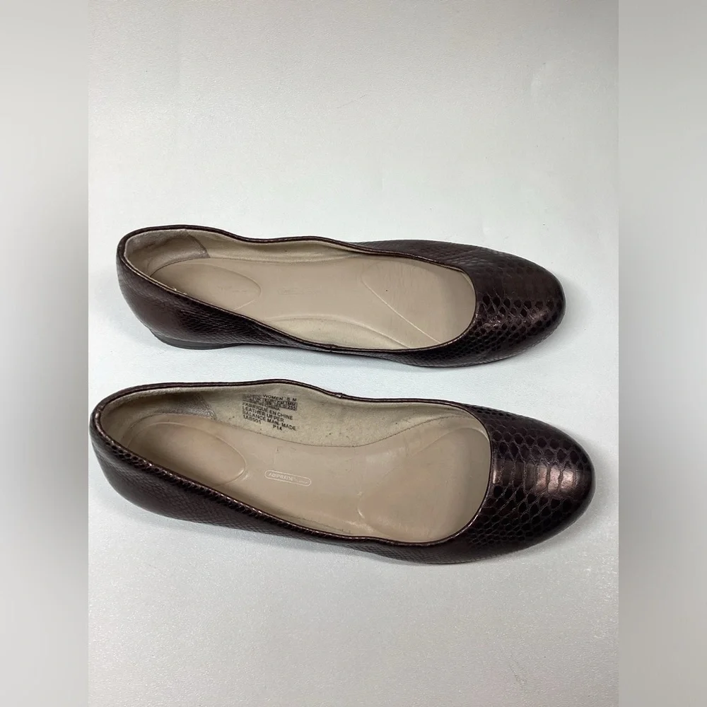 Rockport Metallic Brown Snake Pattern Flats - Picture 4 of 10